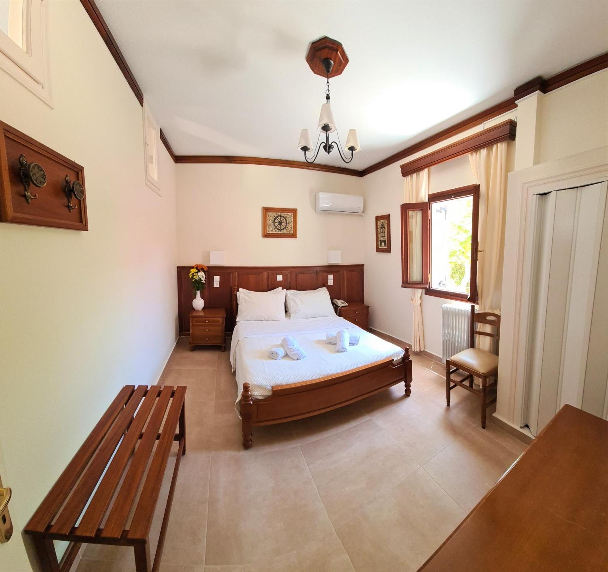 Kastro Hotel Spétses Dış mekan fotoğraf